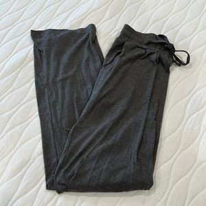 Dibaolong grey sweatpants